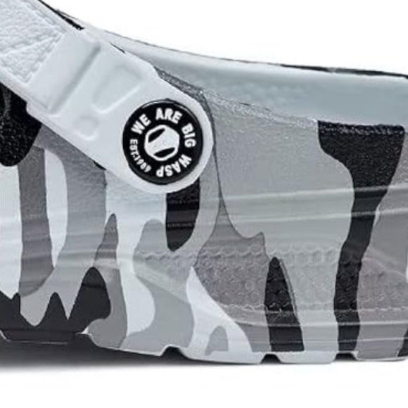 NEW KIDS 5.5 BEE WASP CROC LIKE SHOES - Picture 5 of 6